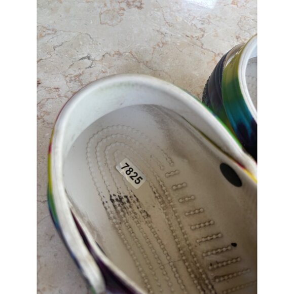 Crocs Classic Tie-Dye Clogs Size M6/W8 - Picture 8 of 8